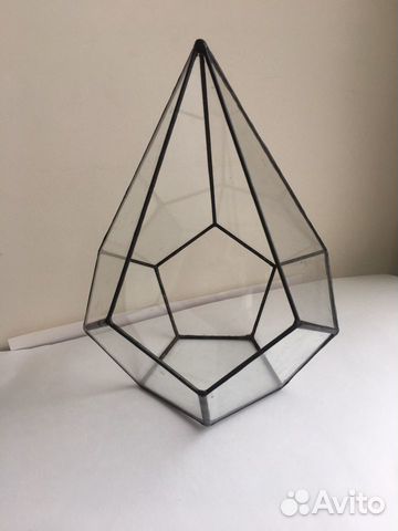 Стеклянная ваза