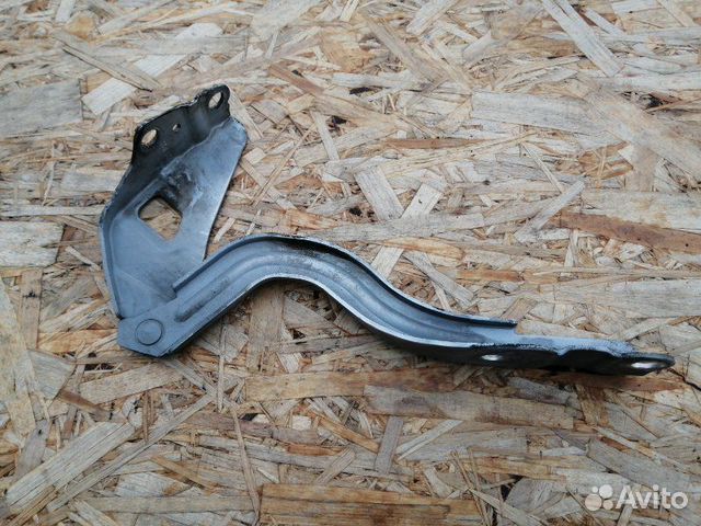 Петля капота передняя правая Hyundai Solaris седан