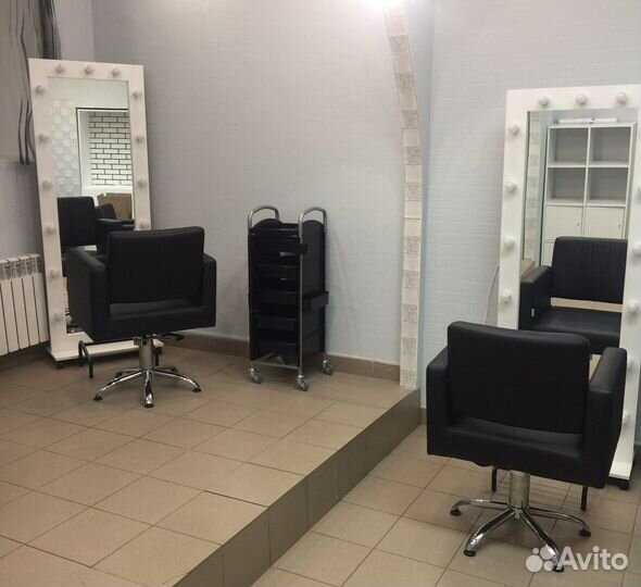 Аренда кресла парикмахера
