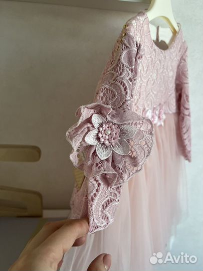 Детское нарядное платье 98