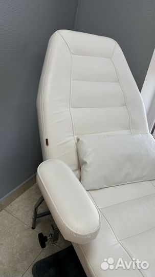 Продаю педикюрное кресло и сухожар б/у