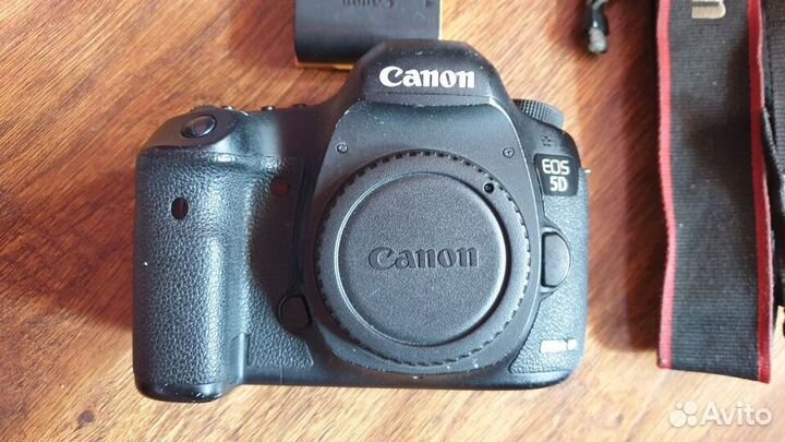 Фотоаппарат Canon 5D mark III