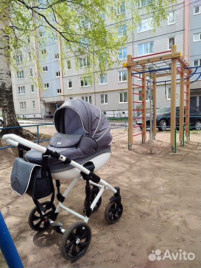 Коляска Tutis Zippy Mimi Style 2 в 1