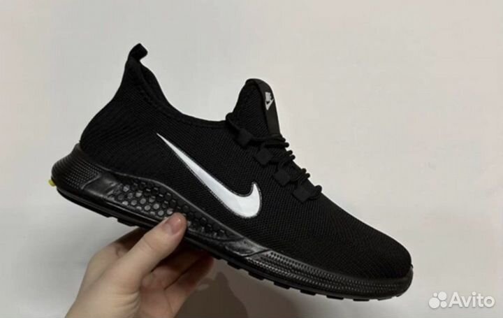Кроссовки Nike