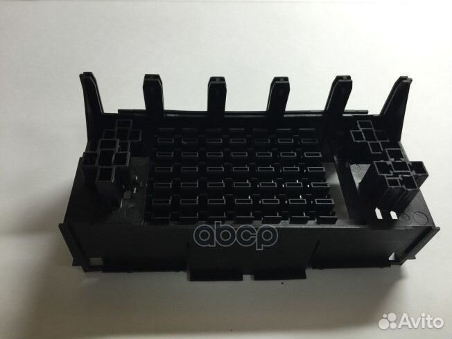 Корпус блока предохранителей 12015324 general M