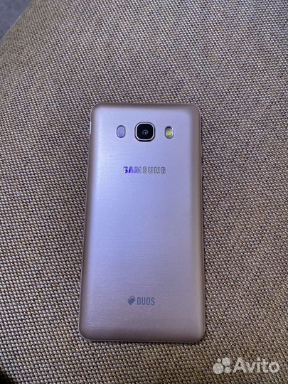 Телефон Samsung