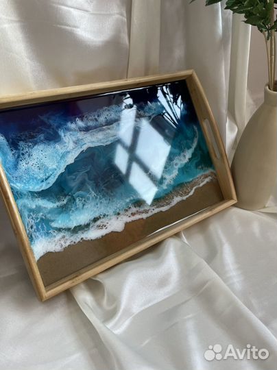 Поднос деревянный с эпоксидной смолой