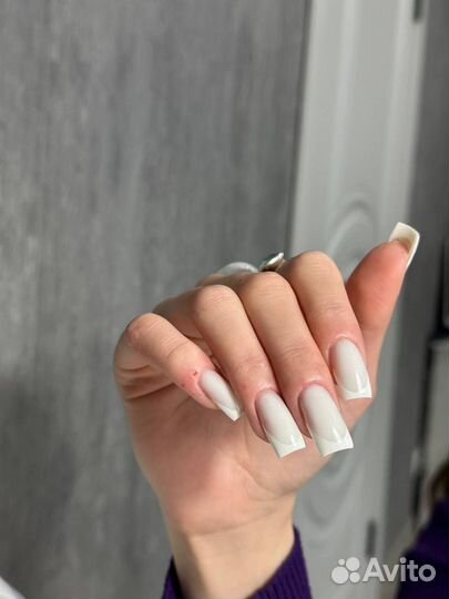Маникюр