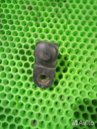 Включатель концевик двери SsangYong Kyron Actyon