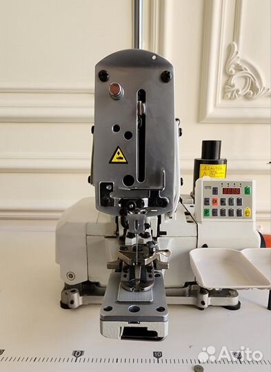 Продается пуговичная машинка VMA sewing V-1377D