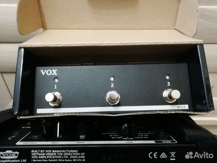 Гитарный комбоусилитель