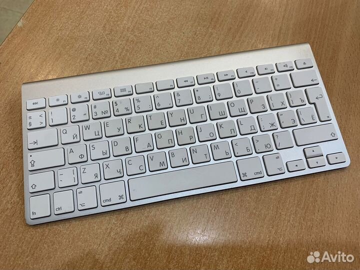 Apple Magic Keyboard 1
