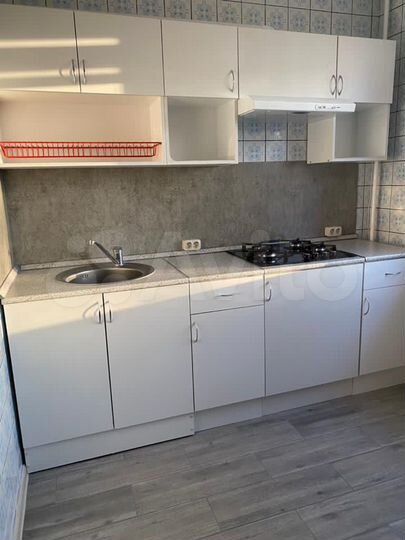 2-к. квартира, 49 м², 4/10 эт.