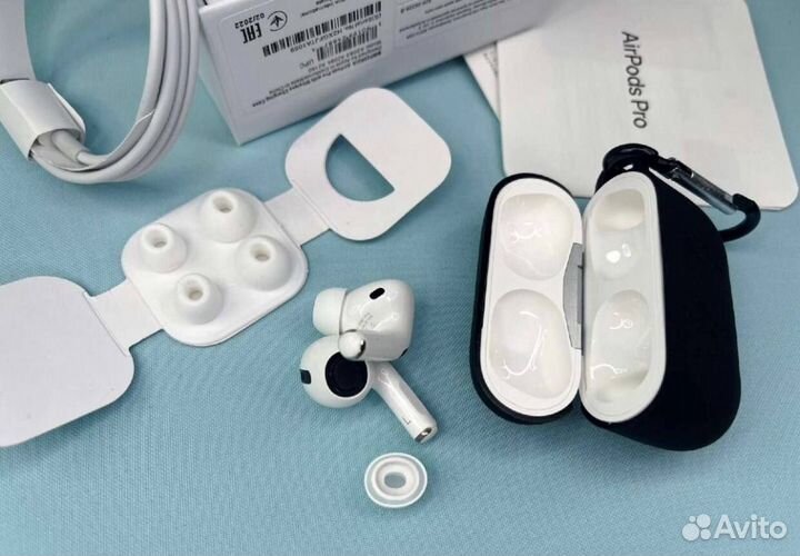 Apple AirPods Pro с шумоподавлением+чехол
