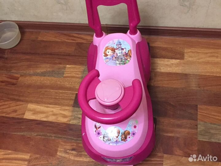 Машинка-каталка