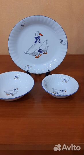 Тарелки и салатники,посуда-гуси