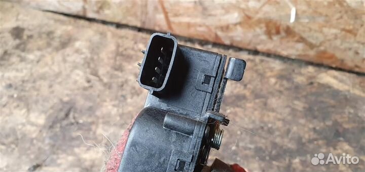 Замок багажника Kia Ceed 1