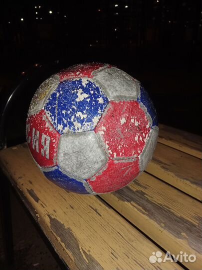 Футбольный мяч