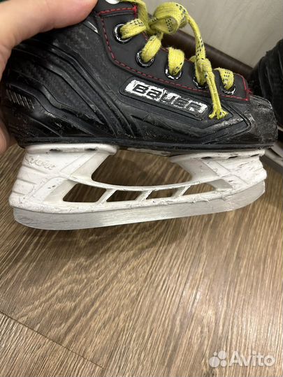 Хоккейные коньки bauer