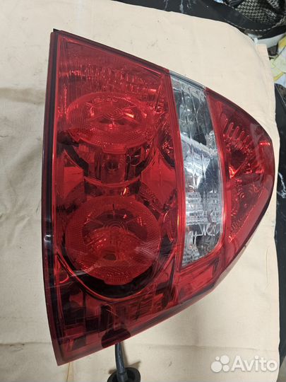 Фонарь задний правый chevrolet aveo