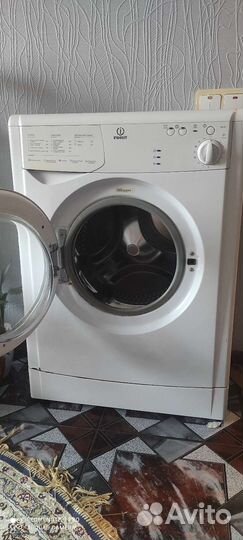 Стиральная машина indesit