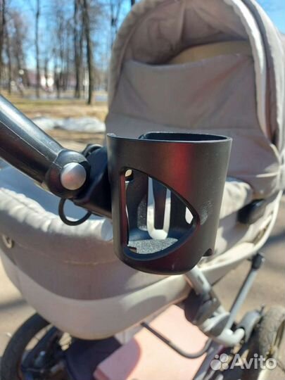 Подстаканник для коляски универсальный