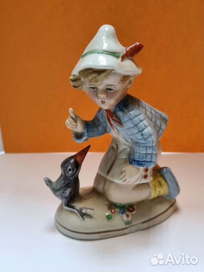 Статуэтка гдр, миниатюра. 20885 m