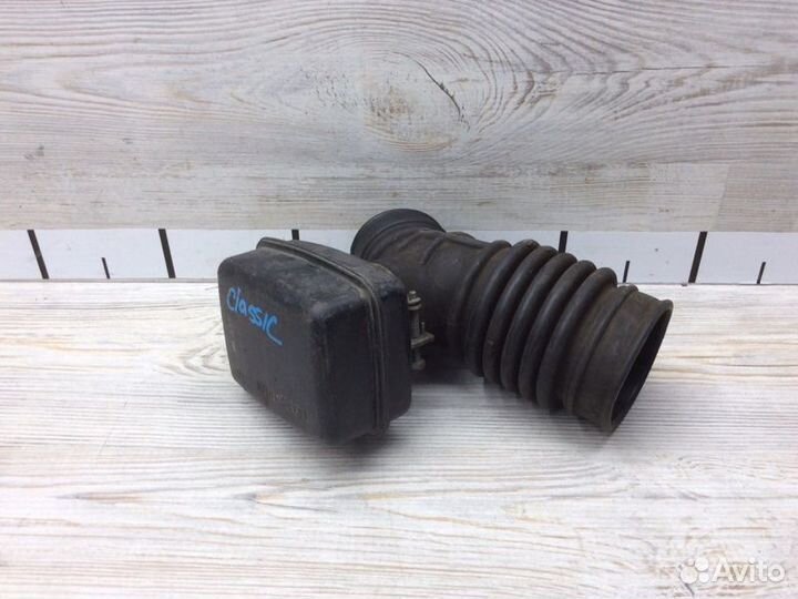 Патрубок воздушного фильтра Nissan Almera Classic