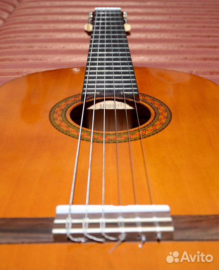Классическая гитара yamaha c40