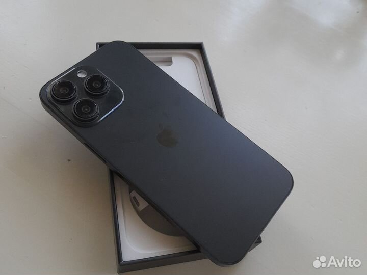 Муляж iPhone 15 pro (есть царапина)