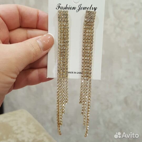 Серьги со стразами