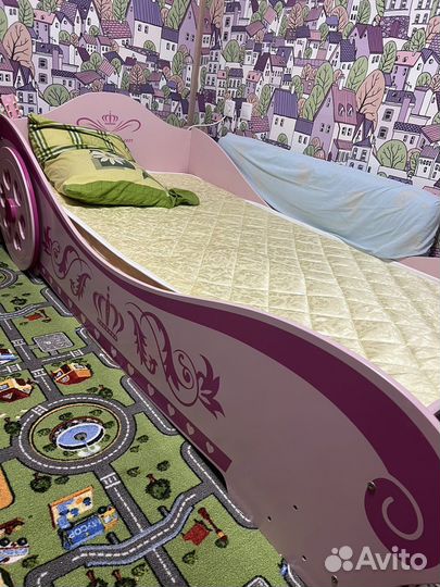 Детская кровать с матрасом