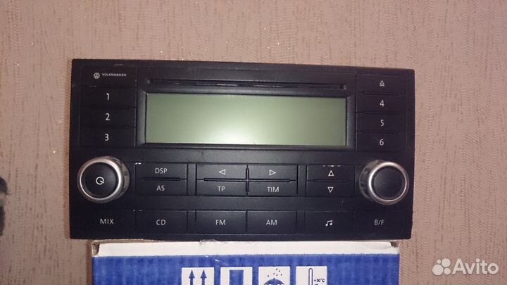 Продам штатную магнитолу на Volkswagen Touareg