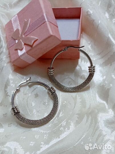 Серьги-кольца новые