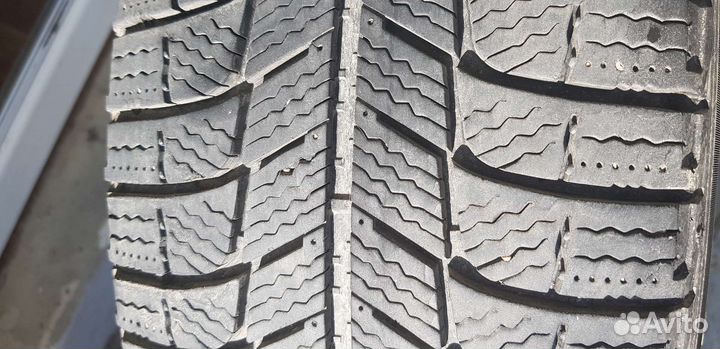 Michelin X-Ice 3 205/55 R16
