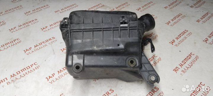 Корпус воздушного фильтра Mitsubishi Lancer 10