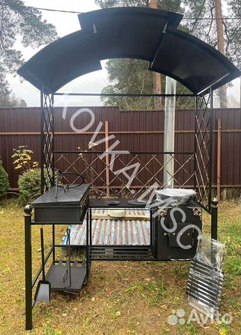 Мангал с крышей