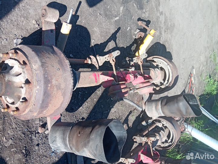 Ось на полуприцеп