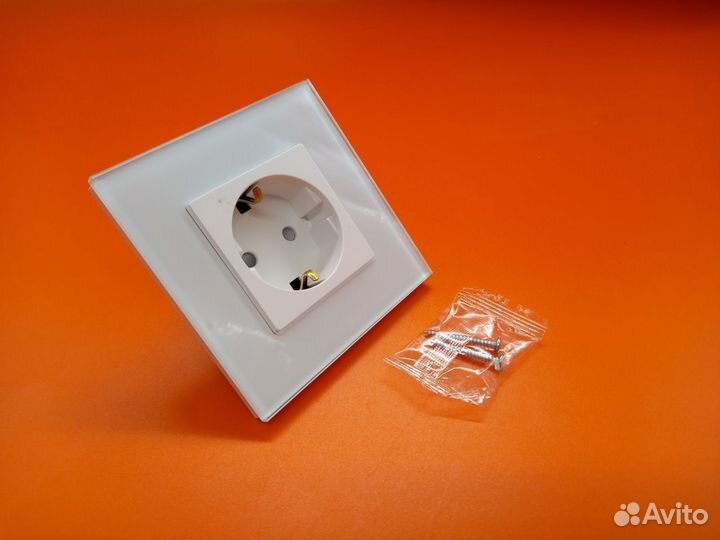 33061 Настенная розетка
