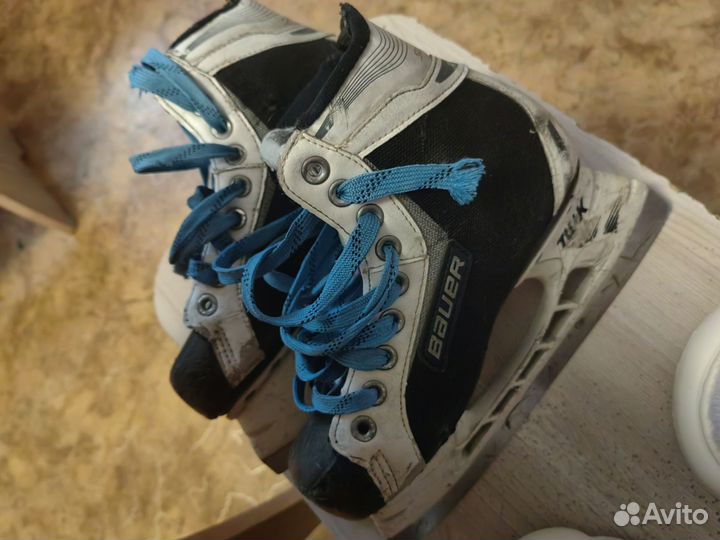 Хоккейные коньки Bauer 36