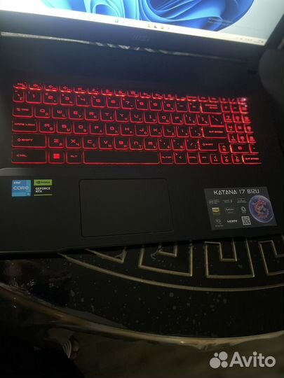 Msi katana 17 b12u