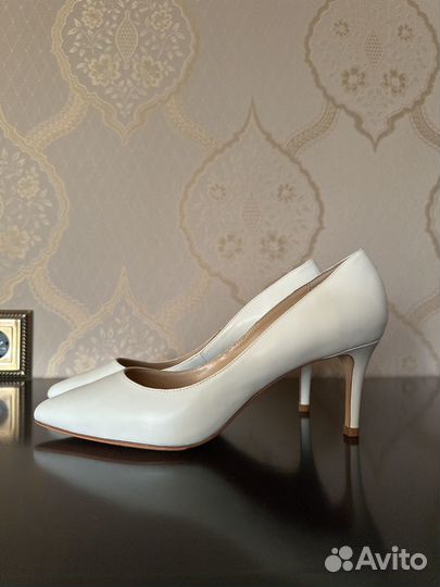 Туфли женские 39 размер кожаные новые