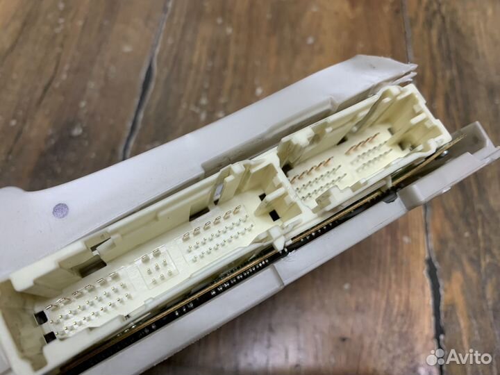 Lexus RX 350 Блок предохранителей салонный