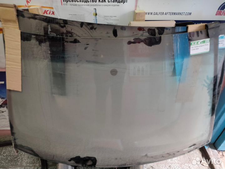 Стекло лобовое Volkswagen Polo 3/5d