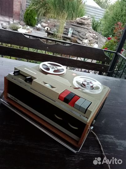 Катушечный магнитофон