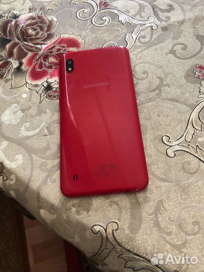 Samsung Galaxy A10, 2/32 ГБ
