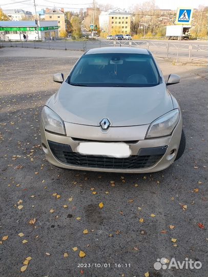 Renault Megane 1.6 МТ, 2010, битый, 219 000 км