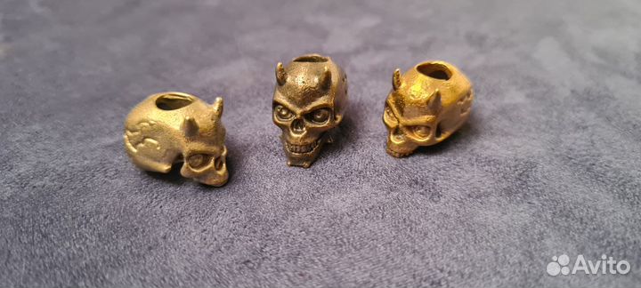 Бысины для темляка. Череп