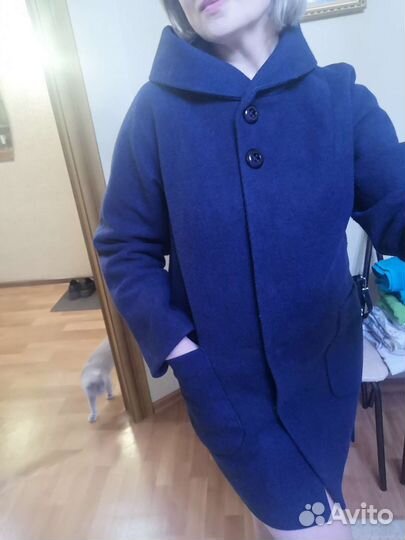 Пальто осеннее с капюшоном 50 размер