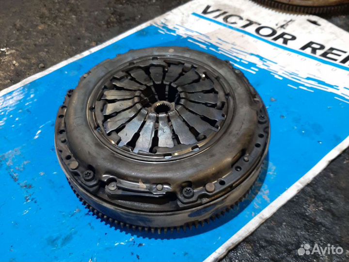 Маховик демпферный Опель 1.3 DTH Астра Н Корса